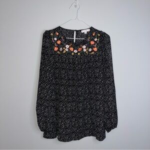 Chic Black Floral Embroidered Blouse Large